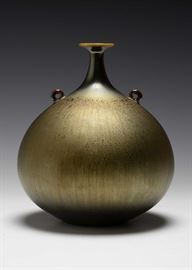 Hideaki Miyamura Japanese/American Glazed Vase