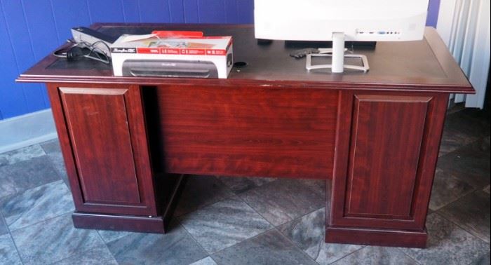6 Drawer Executive Desk With Formica Inlay 31" x 65.5' x 30"