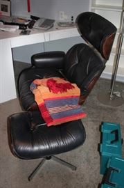 Chair/Ottoman