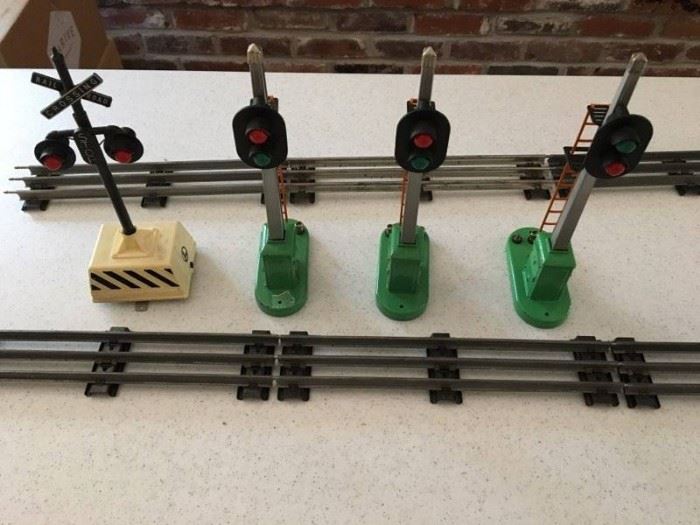 Train tracks and accessories