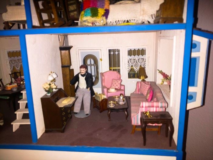 Doll house living room