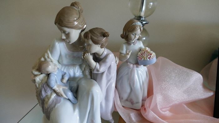 Lladro figurines"Motherhood"4575, "Welcome To my Family" 6939, "For A Special Someone"6915
