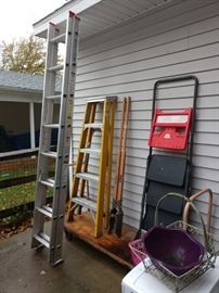 Ladders and step stools, extension ladder, baskets