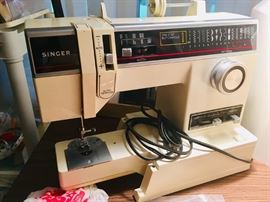 Singer Sewer Machine