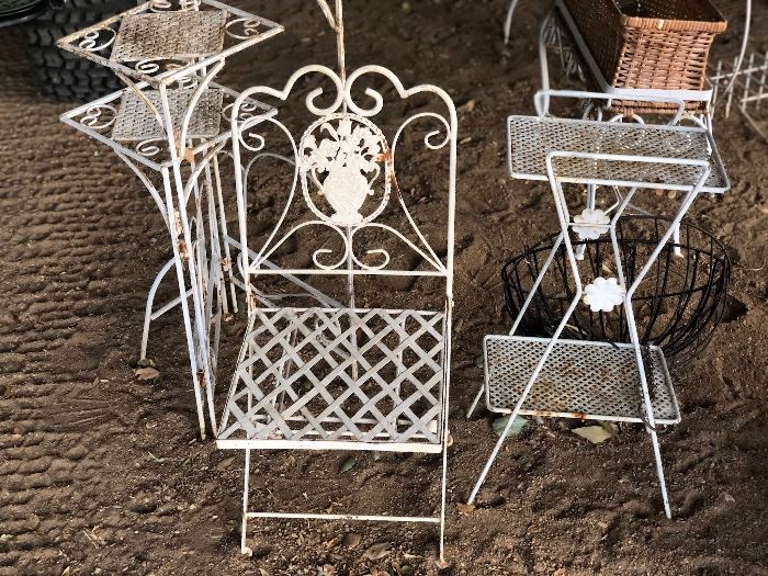 Lots of vintage yard art