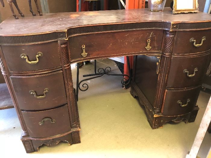 Antique desk or vanity