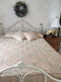 Queen white iron bed