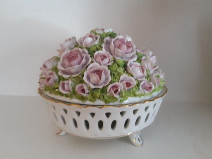 Decorative Porcelain Rose Bowl