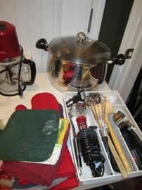 Kitchenware, Pots, Utensils, Oven Mitts
