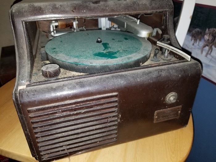 Antique phonograph Soundscriber