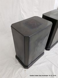 Patinated bronze rectilinear pedestal.