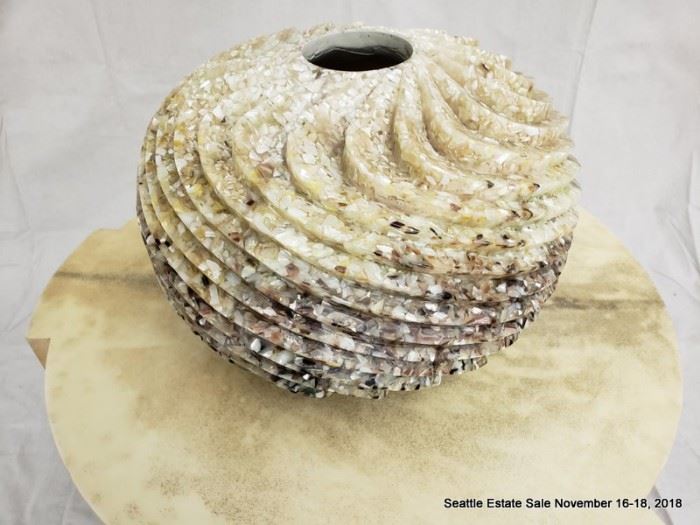 Aggregate ombre-look vase.