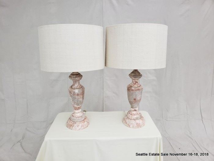 Vasiform pink marble lamp.