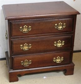 Three drawer bachelor chest
