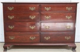 Double dresser on bracket foot