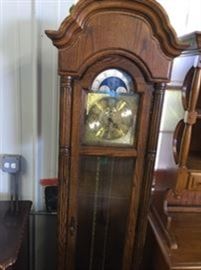 Oak grandmothers clock