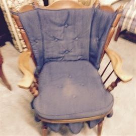 MAPLE CHAIR, SO CONFORTABLE YOU HAVE TO TRY IT