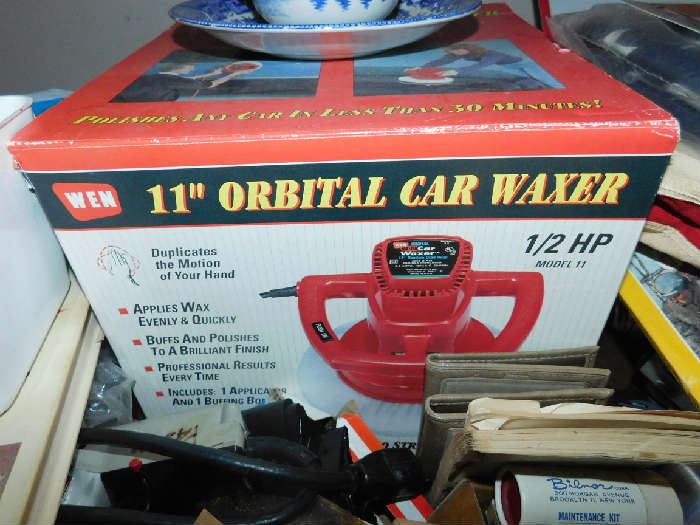 car waxer