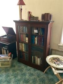 Oak Bkcase, c1900 books, bkends