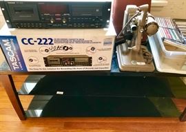 Vintage Reel to reel w/cover