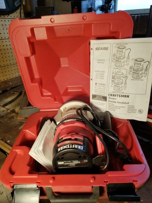 Craftsman presents the one and a 1/2 HP router. Model number 315175040. Item includes case and manual. Item has not been tested.