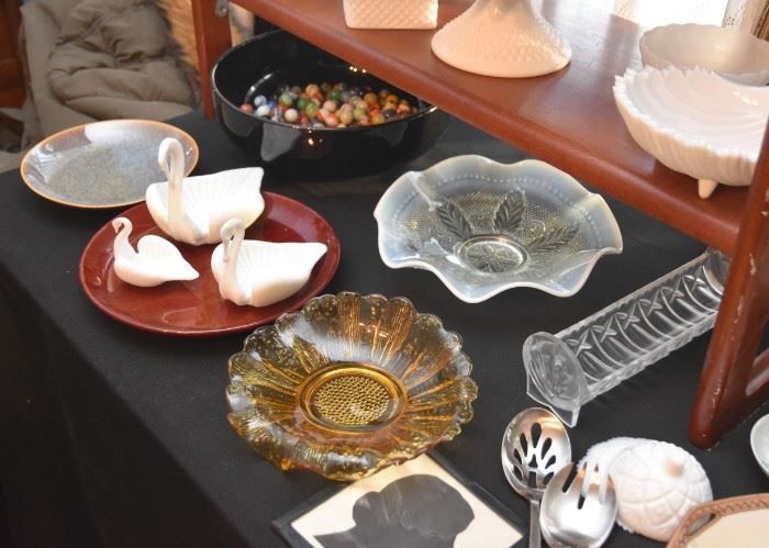Glassware, Plates & Serving Pieces