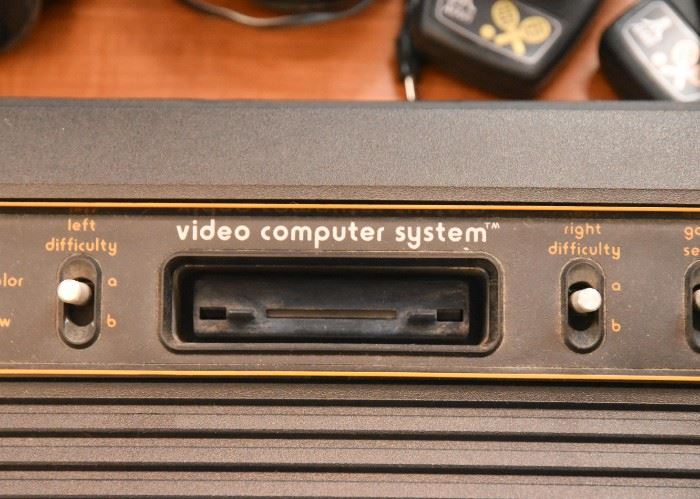 Vintage Atari Video Computer Game System / Console