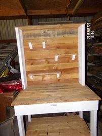 Old Fashioned Bakers Rack or a Cool Work Bench