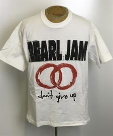 Pearl Jam Don't Give Up concert tee, mens XL
