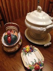 Thanksgiving serving selections