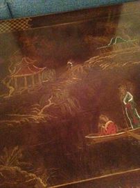 Many details on the coffee table