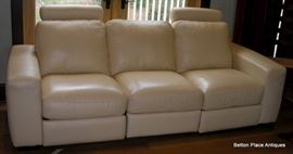 Another photo of the fabulous Sofa, electric recliner