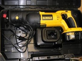 Dewalt saber saw