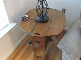 Side table with drop leaf, pine wood