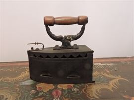 Cast iron mangle/iron