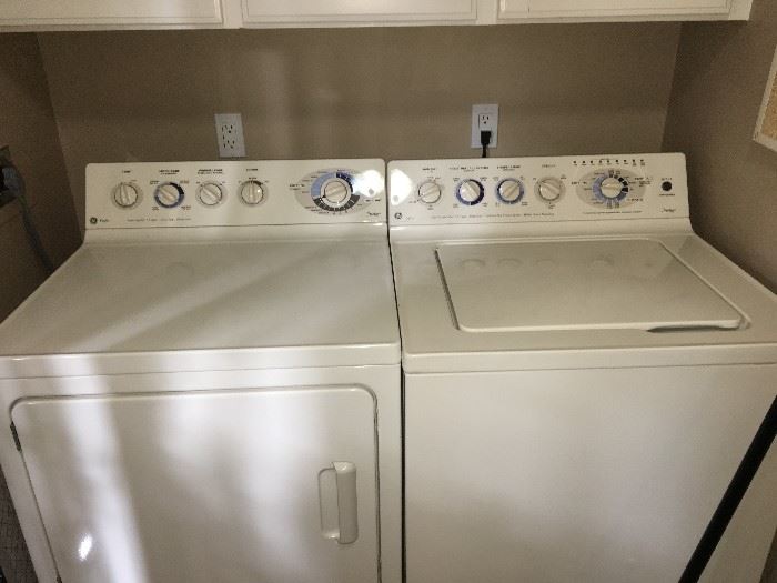 Matching GE Washer and Electric Dryer