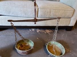 Scale with copper pots