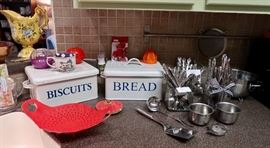 Nice Flatware Sets & Cute Enamel Containers