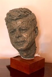 Robert Berks (April 26, 1922 – May 16, 2011)  American sculptor. Mid-century bust of JFK.