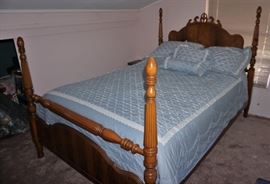 Full size bed