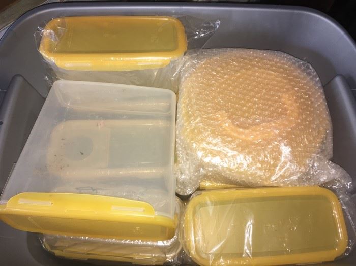 MORE LOCK-'N-LOCK STORAGE CONTAINERS