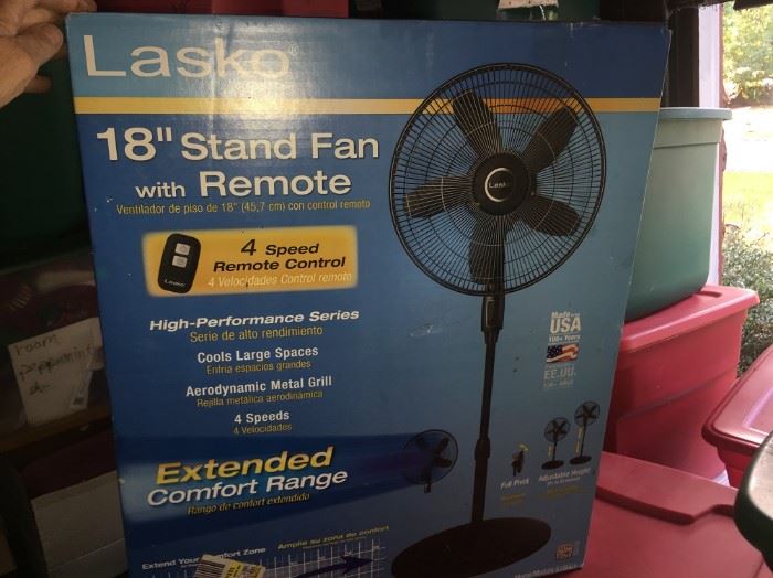 18" STAND FAN