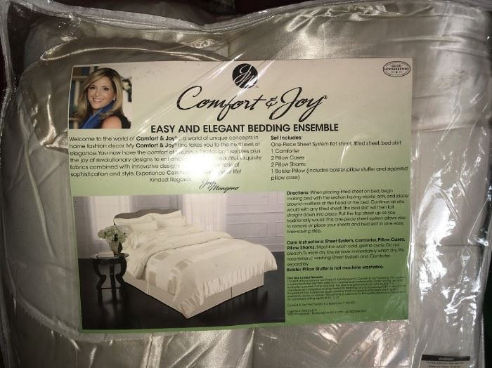 COMFORT & JOY BEDDING ENSEMBLE