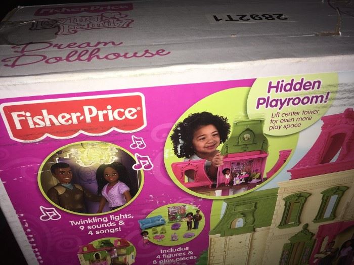 FISHER-PRICE HIDDEN PLAYROOM