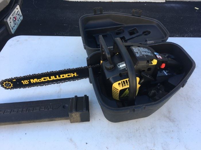18" 38cc McCULLOCH CHAIN SAW W/CASE