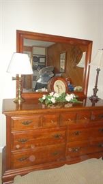 Dresser W/ mirror