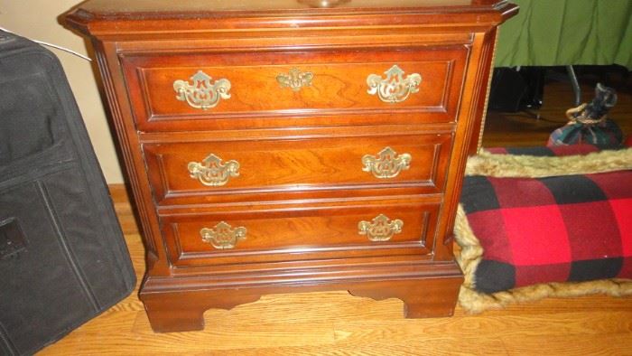 Nightstands, Matching pair