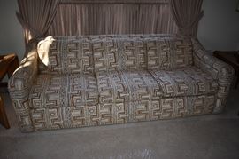 RETRO STYLE SOFA