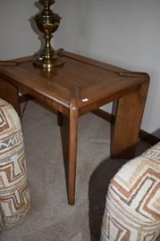 LANE ACCENT TABLE