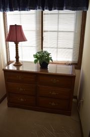 DRESSER, LAMP